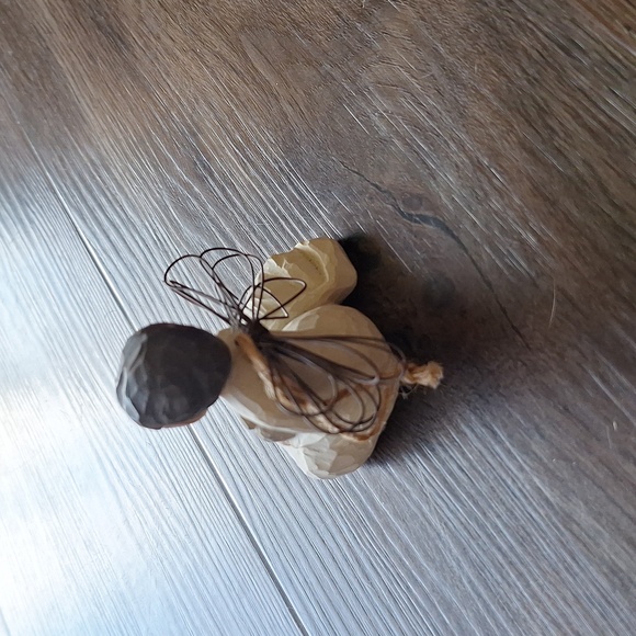 Willow Tree 1999 Angel Of Protection Ornament - Picture 3 of 5